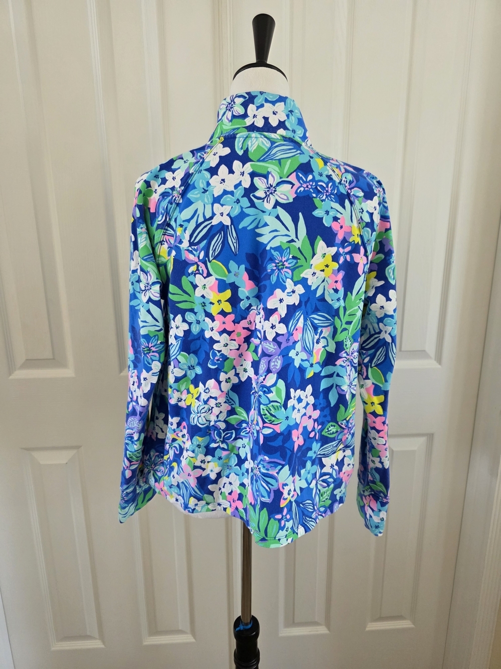 Lilly Pulitzer Melena UPF 50+ Popover Borealis Blue Social Quarter Zip SZ Large - Picture 7 of 11